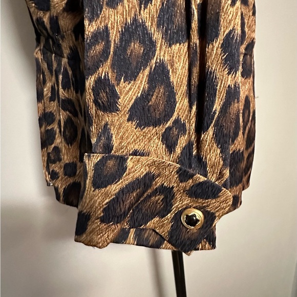Vintage Anne Klein Designer/Luxury Leopard Print Blouse with Cuff Buttons - Picture 5 of 10